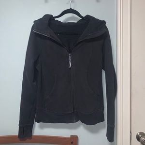 Size 6 lulu jacket